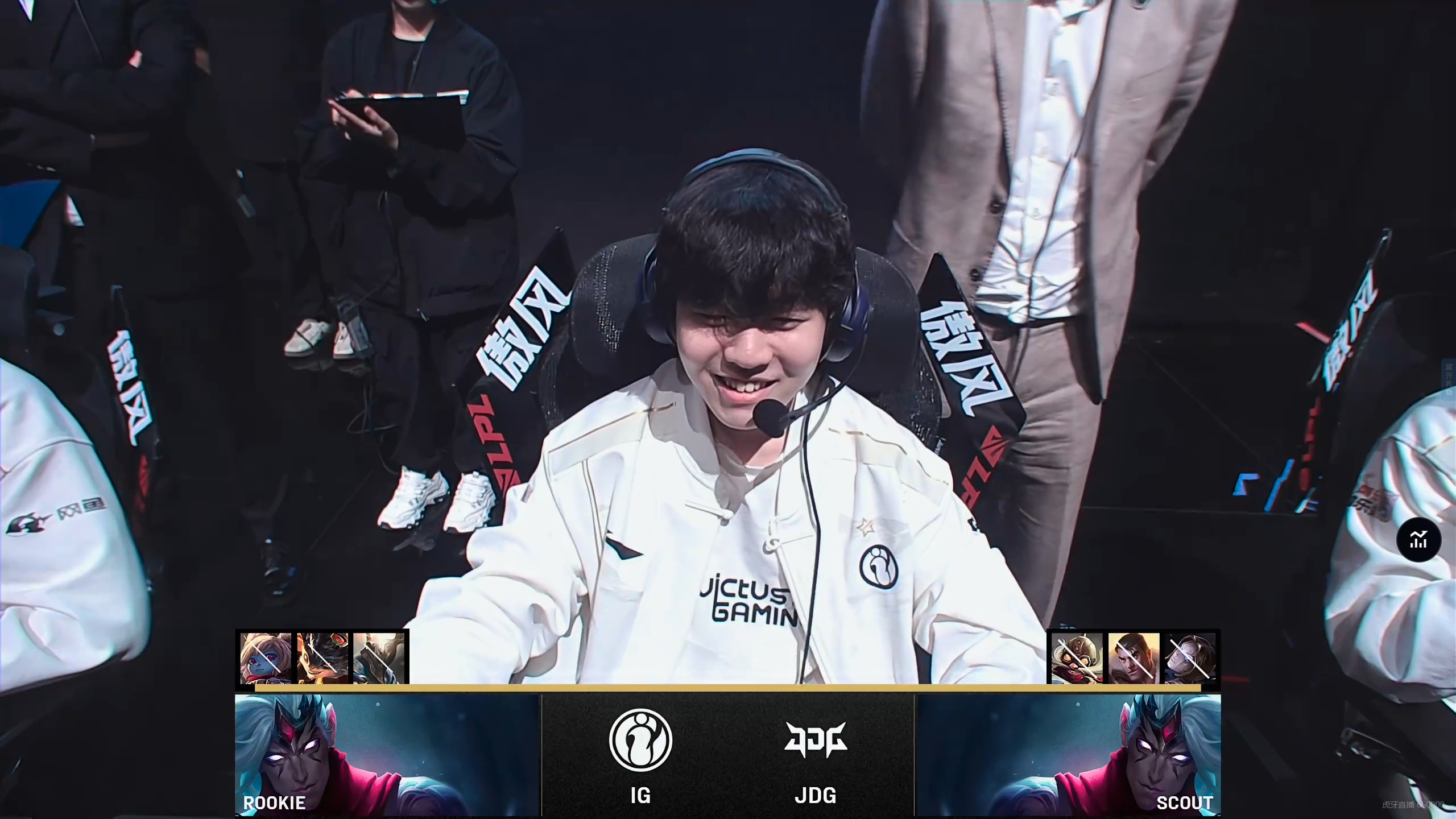 Rookie意外战胜法国队,重返赛场引爆全场!上演精彩一战 Rookie意外战胜法国队,重返赛场引爆全场!上演精彩一战