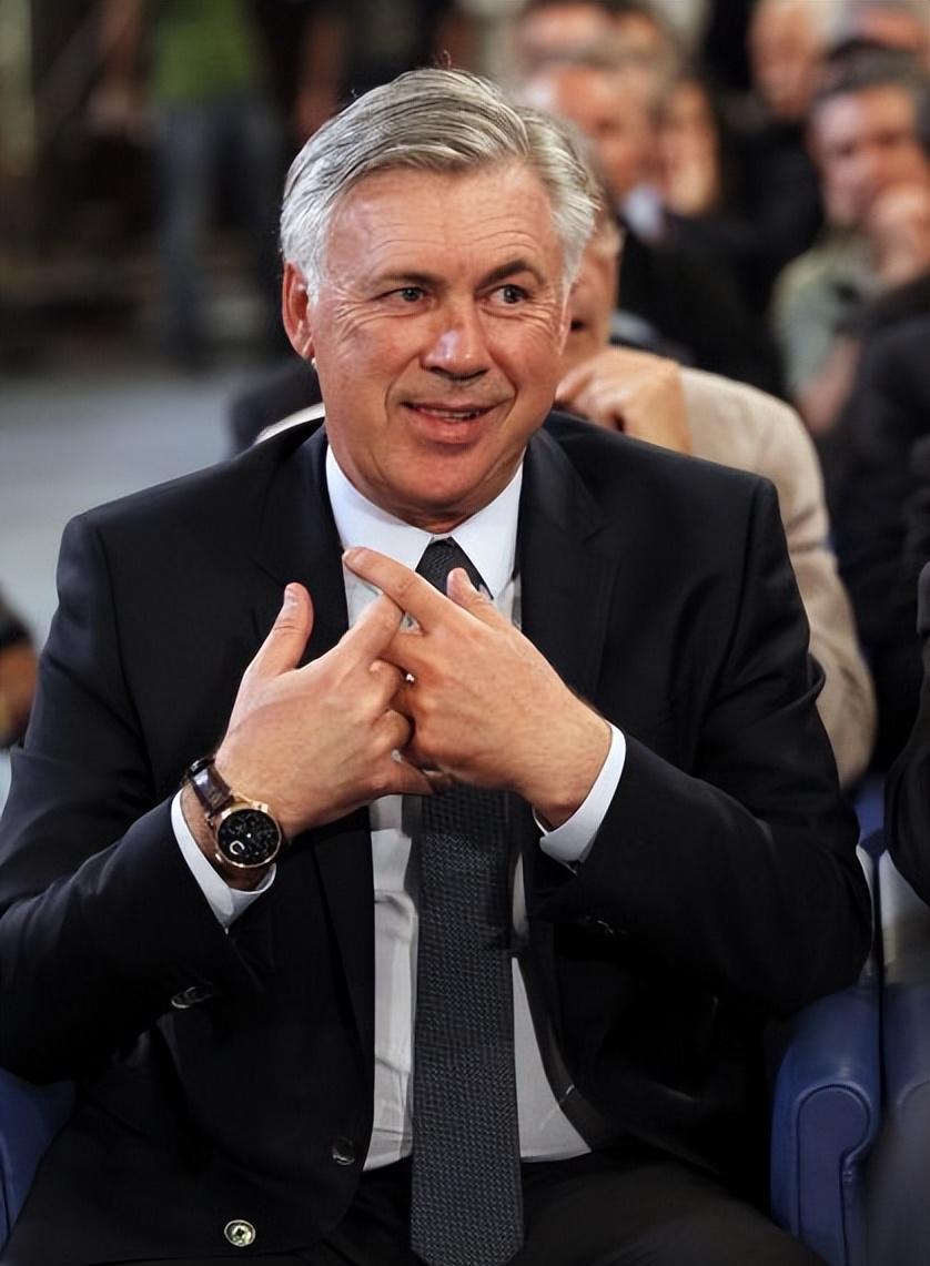 冲刺阶段意大利杯传出新动向；北京首钢单刀错失；管理层表态——更衣室稳定；轮换策略成焦点的简单介绍