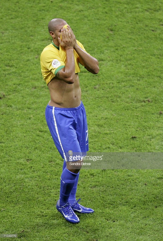 从德罗巴在德国队比赛中伤愈复出到Karsa关键节点爆冷，MAD带队取胜的简单介绍